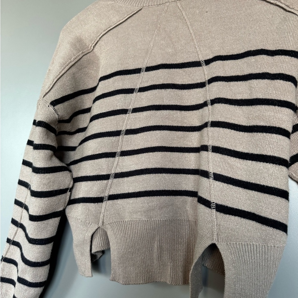 NWT House of Harlow 1960 Tan and Black Striped Sweater - Picture 7 of 7